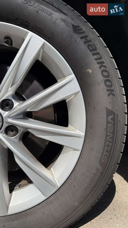 Внедорожник / Кроссовер Volkswagen Tiguan 2013 в Черкассах