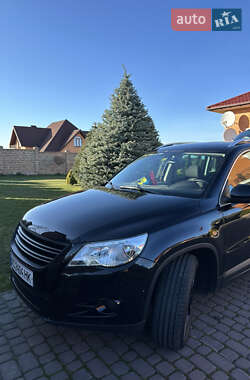 Позашляховик / Кросовер Volkswagen Tiguan 2009 в Горохові