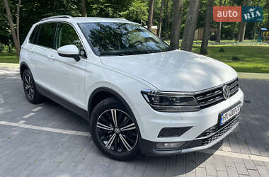 Внедорожник / Кроссовер Volkswagen Tiguan 2019 в Шепетовке