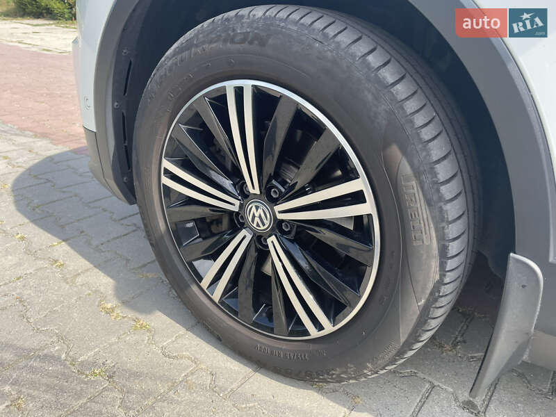 Внедорожник / Кроссовер Volkswagen Tiguan 2019 в Шепетовке фото 16 Внедорожник / Кроссовер Volkswagen Tiguan 2019 в Шепетовке