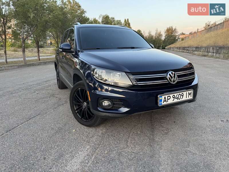 Внедорожник / Кроссовер Volkswagen Tiguan 2011 в Запорожье