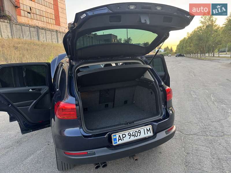 Внедорожник / Кроссовер Volkswagen Tiguan 2011 в Запорожье
