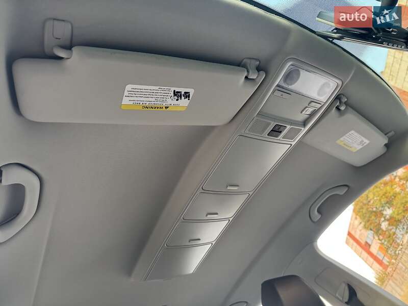 Внедорожник / Кроссовер Volkswagen Tiguan 2011 в Запорожье