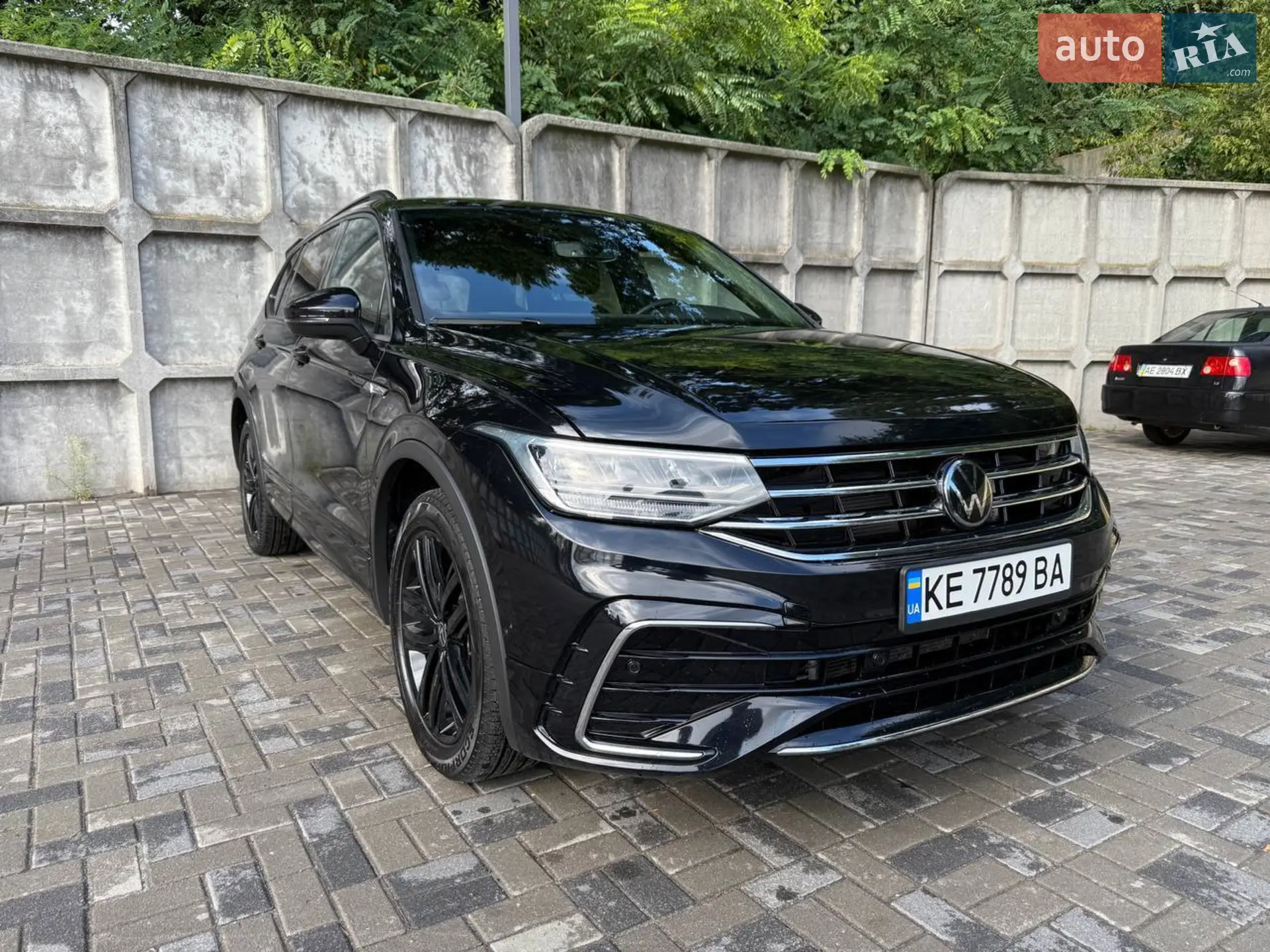 2021 Volkswagen Tiguan - мініатюра 2