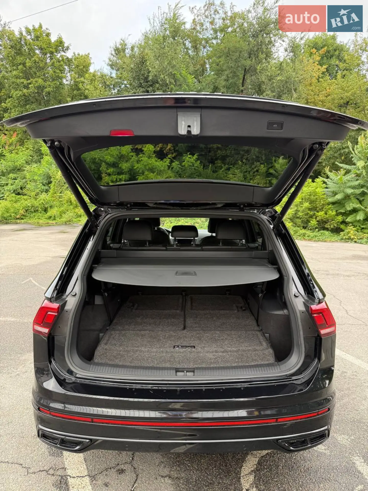 2021 Volkswagen Tiguan - мініатюра 28