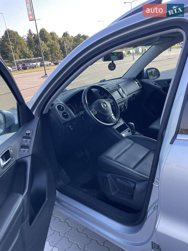 Внедорожник / Кроссовер Volkswagen Tiguan 2015 в Львове