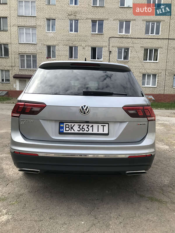 Позашляховик / Кросовер Volkswagen Tiguan 2020 в Рівному фото 24 Позашляховик / Кросовер Volkswagen Tiguan 2020 в Рівному