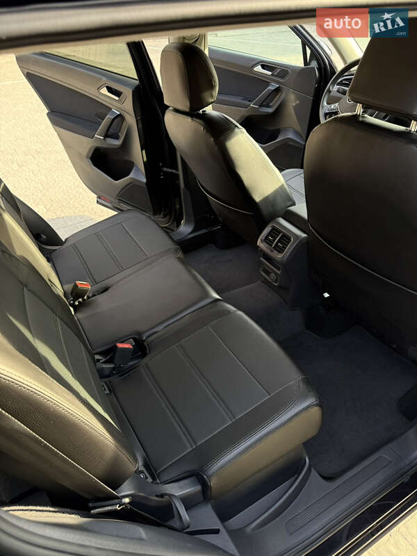 Позашляховик / Кросовер Volkswagen Tiguan 2019 в Новояворівську