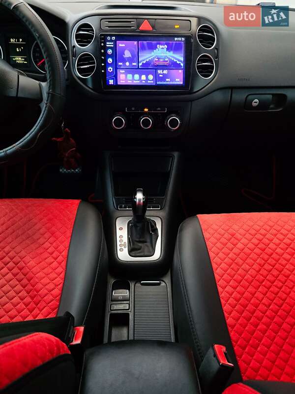 Внедорожник / Кроссовер Volkswagen Tiguan 2010 в Ковеле