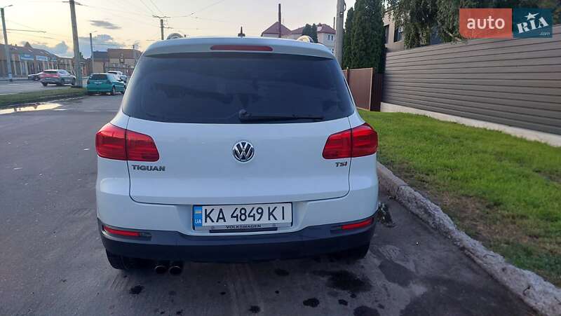 Внедорожник / Кроссовер Volkswagen Tiguan 2016 в Белой Церкви