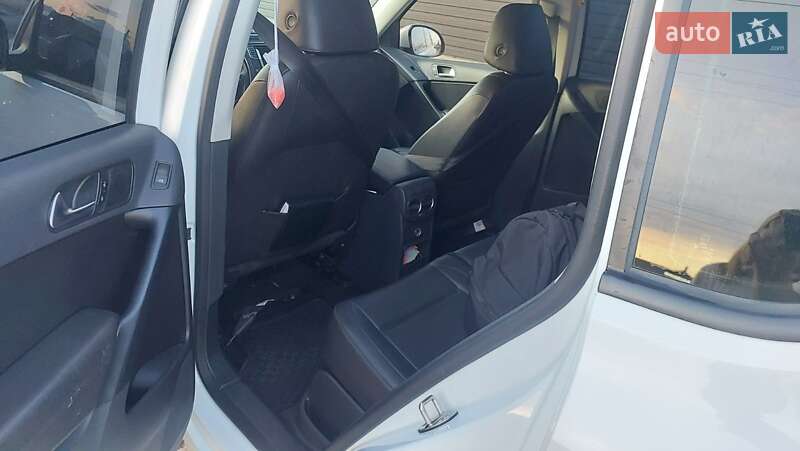 Внедорожник / Кроссовер Volkswagen Tiguan 2016 в Белой Церкви