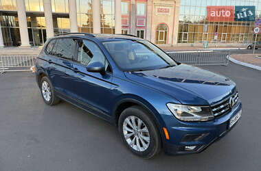 Внедорожник / Кроссовер Volkswagen Tiguan 2017 в Одессе
