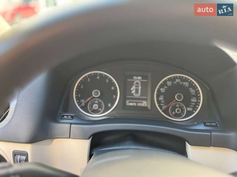 Внедорожник / Кроссовер Volkswagen Tiguan 2016 в Киеве фото 4 Внедорожник / Кроссовер Volkswagen Tiguan 2016 в Киеве