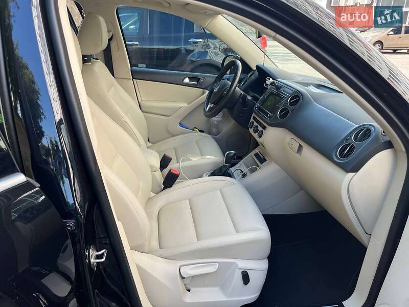 Внедорожник / Кроссовер Volkswagen Tiguan 2016 в Киеве фото 13 Внедорожник / Кроссовер Volkswagen Tiguan 2016 в Киеве