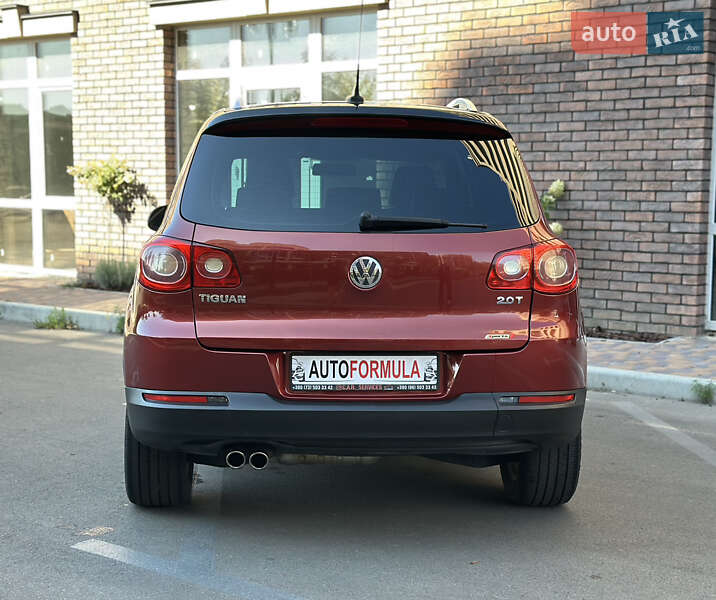 Внедорожник / Кроссовер Volkswagen Tiguan 2010 в Киеве
