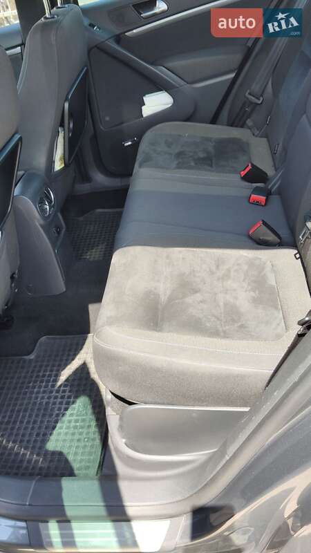 Внедорожник / Кроссовер Volkswagen Tiguan 2015 в Тернополе