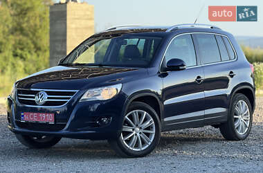 Позашляховик / Кросовер Volkswagen Tiguan 2011 в Самборі
