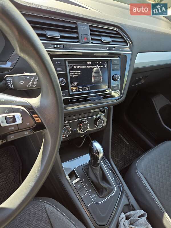Внедорожник / Кроссовер Volkswagen Tiguan 2021 в Запорожье