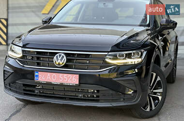 Позашляховик / Кросовер Volkswagen Tiguan 2022 в Києві
