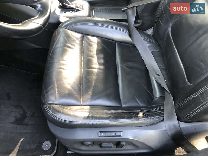 Позашляховик / Кросовер Volkswagen Tiguan 2010 в Коростені