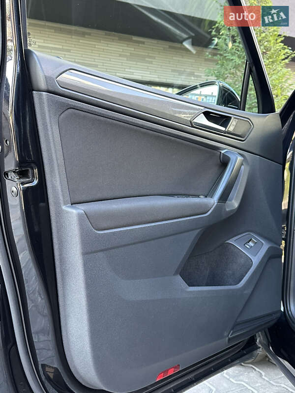 Внедорожник / Кроссовер Volkswagen Tiguan 2018 в Киеве