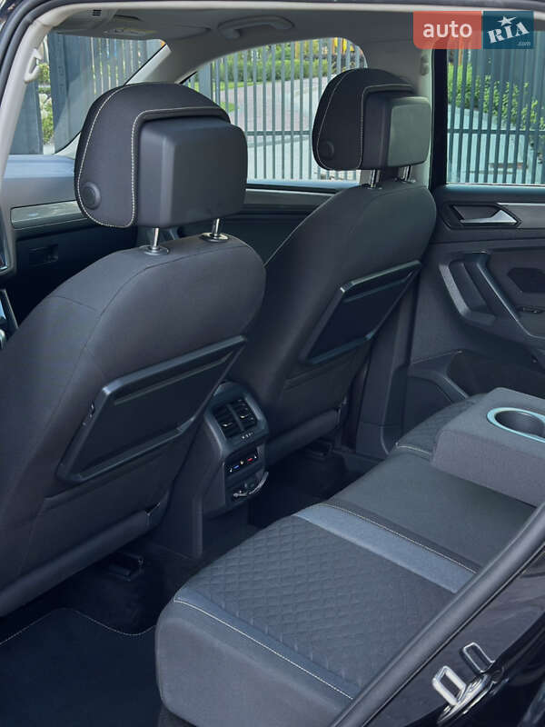 Внедорожник / Кроссовер Volkswagen Tiguan 2018 в Киеве