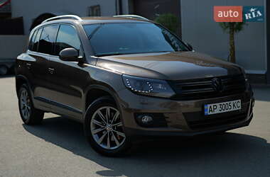 Внедорожник / Кроссовер Volkswagen Tiguan 2014 в Запорожье