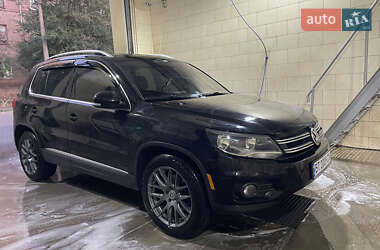 Внедорожник / Кроссовер Volkswagen Tiguan 2013 в Херсоне