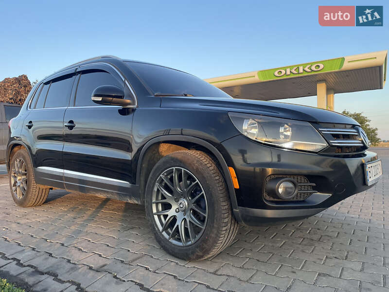 Позашляховик / Кросовер Volkswagen Tiguan 2013 в Кривому Розі