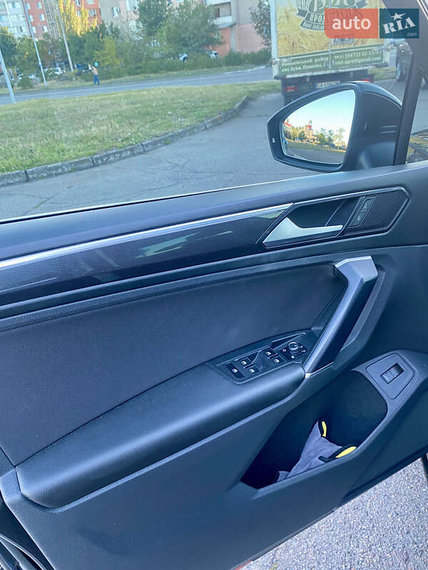 Позашляховик / Кросовер Volkswagen Tiguan 2016 в Черкасах