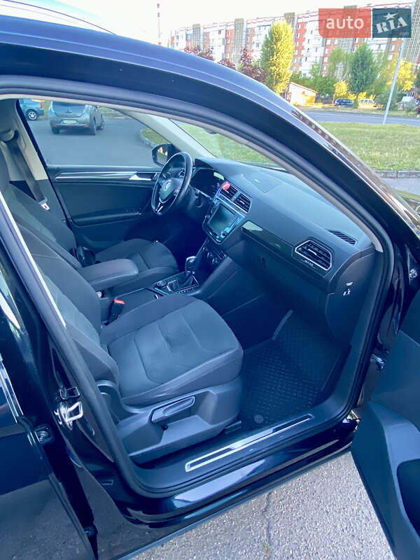 Позашляховик / Кросовер Volkswagen Tiguan 2016 в Черкасах