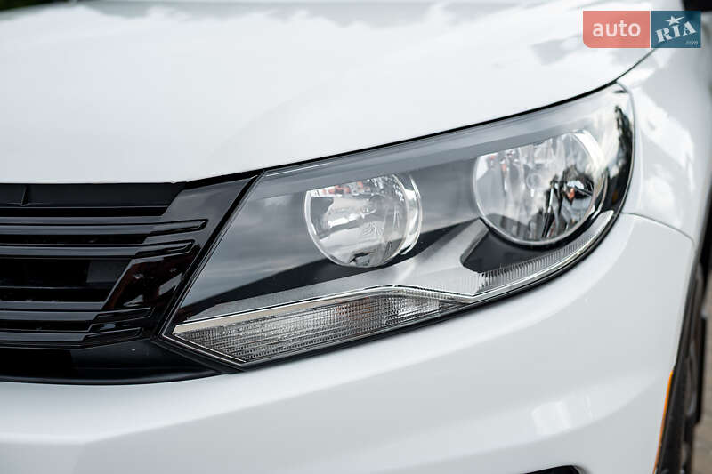Внедорожник / Кроссовер Volkswagen Tiguan 2016 в Киеве