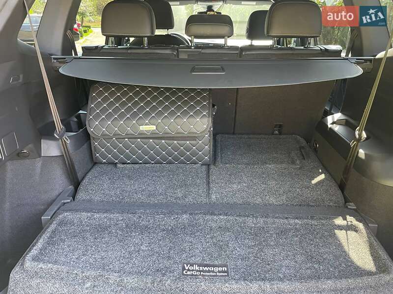 Внедорожник / Кроссовер Volkswagen Tiguan 2022 в Днепре