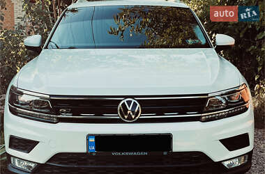 Позашляховик / Кросовер Volkswagen Tiguan 2017 в Вінниці