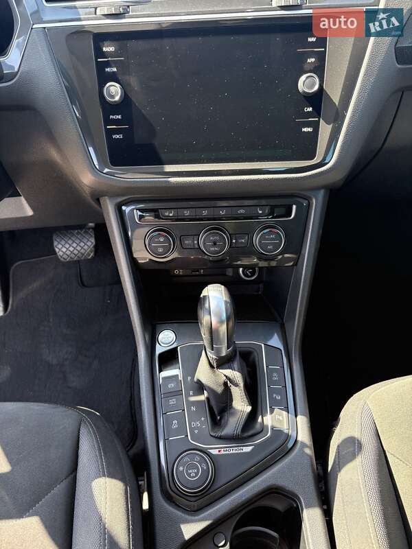 Внедорожник / Кроссовер Volkswagen Tiguan 2017 в Киеве