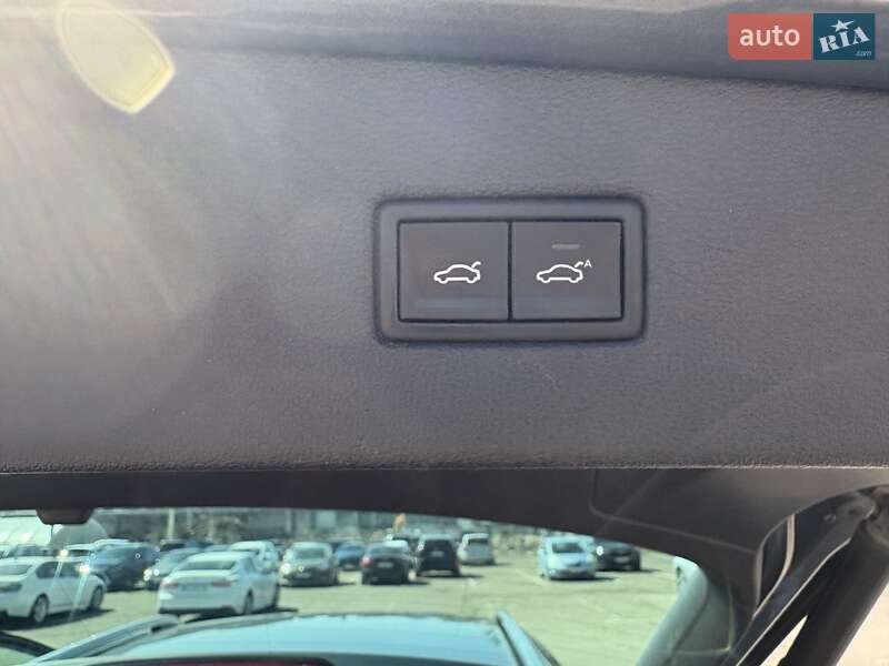 Внедорожник / Кроссовер Volkswagen Tiguan 2017 в Киеве