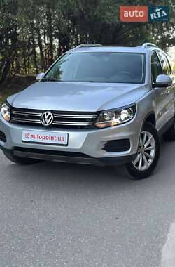 Позашляховик / Кросовер Volkswagen Tiguan 2016 в Білогородці