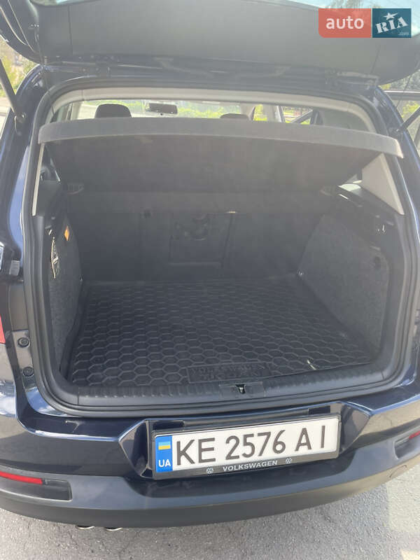 Внедорожник / Кроссовер Volkswagen Tiguan 2013 в Кривом Роге