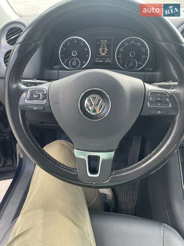 Внедорожник / Кроссовер Volkswagen Tiguan 2013 в Кривом Роге