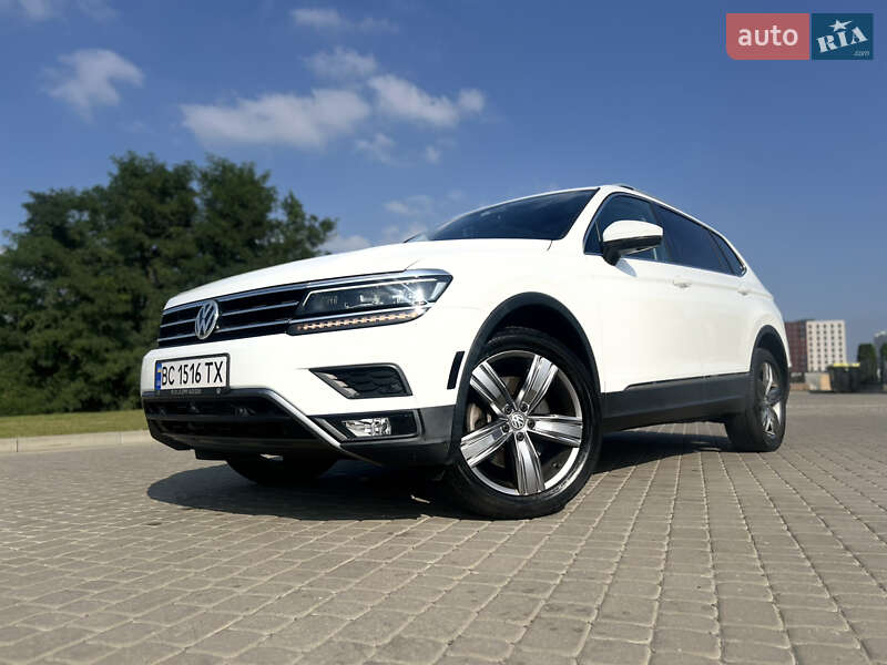Внедорожник / Кроссовер Volkswagen Tiguan 2018 в Львове