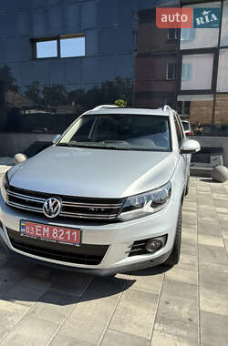 Позашляховик / Кросовер Volkswagen Tiguan 2012 в Києві