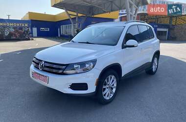 Внедорожник / Кроссовер Volkswagen Tiguan 2017 в Киеве