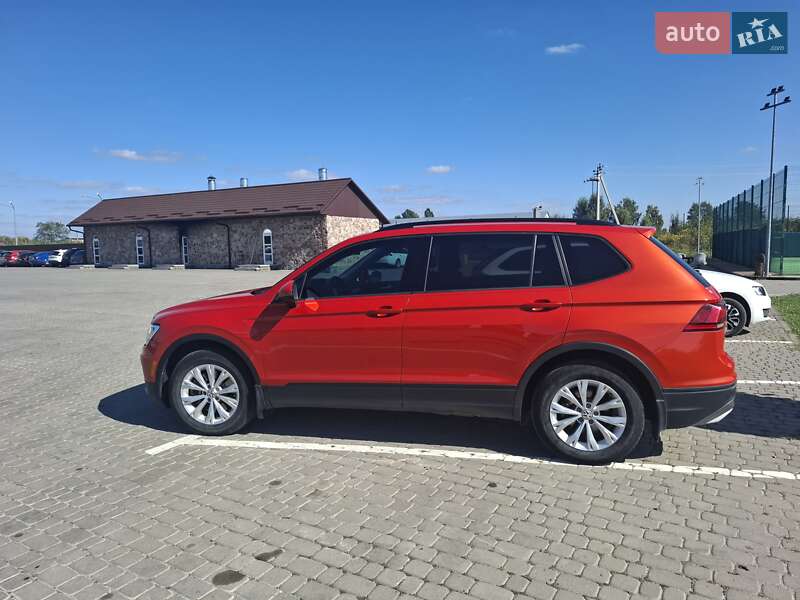 Внедорожник / Кроссовер Volkswagen Tiguan 2018 в Шепетовке