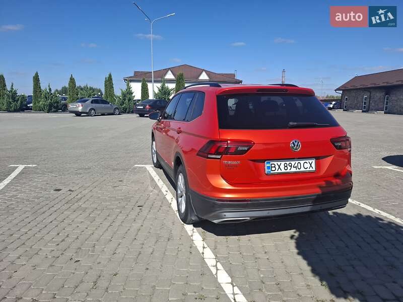 Внедорожник / Кроссовер Volkswagen Tiguan 2018 в Шепетовке