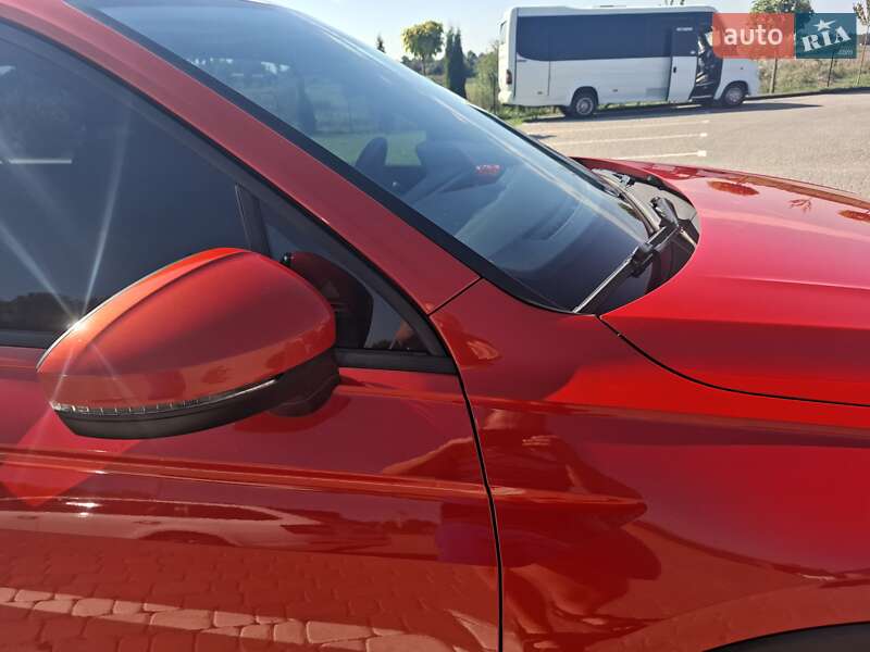 Внедорожник / Кроссовер Volkswagen Tiguan 2018 в Шепетовке