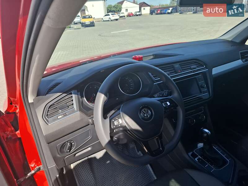 Внедорожник / Кроссовер Volkswagen Tiguan 2018 в Шепетовке