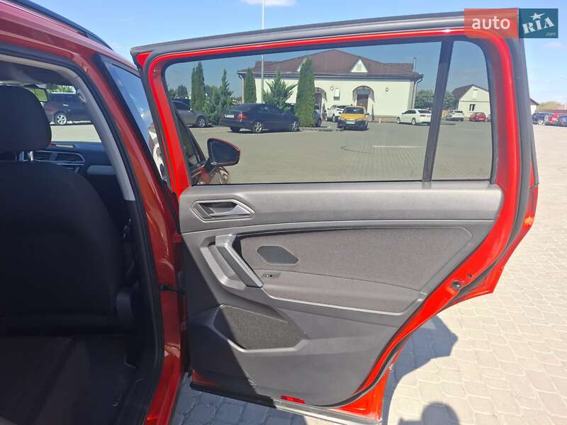 Внедорожник / Кроссовер Volkswagen Tiguan 2018 в Шепетовке