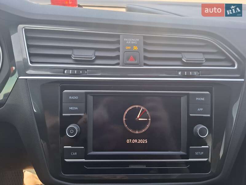 Внедорожник / Кроссовер Volkswagen Tiguan 2018 в Шепетовке