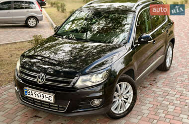 Внедорожник / Кроссовер Volkswagen Tiguan 2011 в Кропивницком