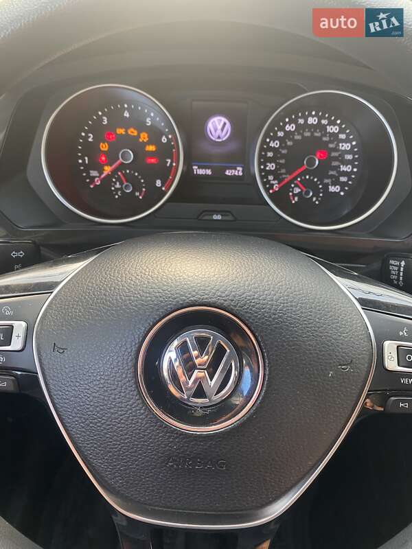 Внедорожник / Кроссовер Volkswagen Tiguan 2018 в Харькове